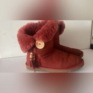 Ugg burgundy pink bailey button boots